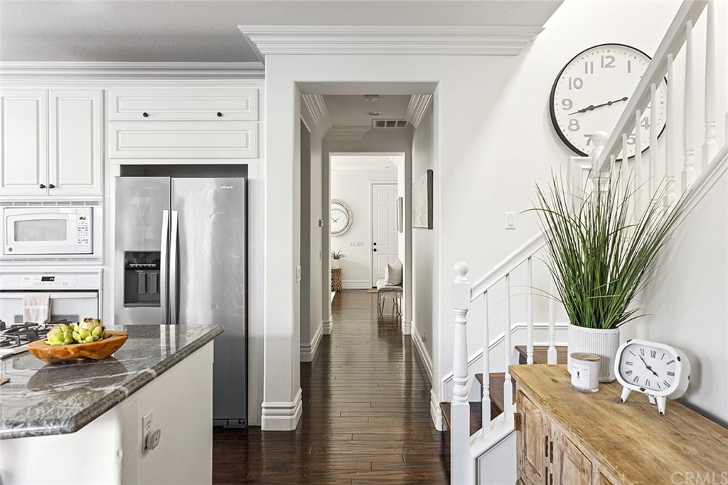 22 Alcott Street Ladera Ranch, CA 92694 - Photo 13 of 46 a hallway with natural light