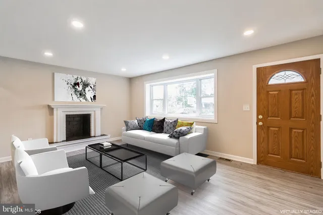 $479,900 | 425 Grape Street, Warminster, PA 18974