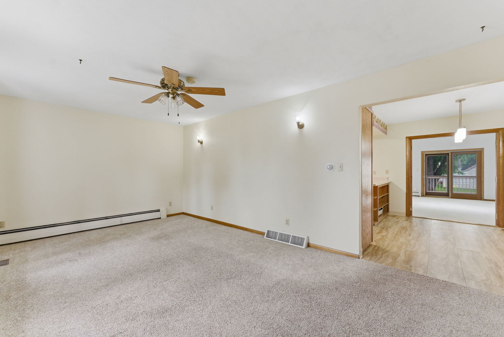 4620 50th Avenue Moline, IL 61265 - Photo 12 of 38