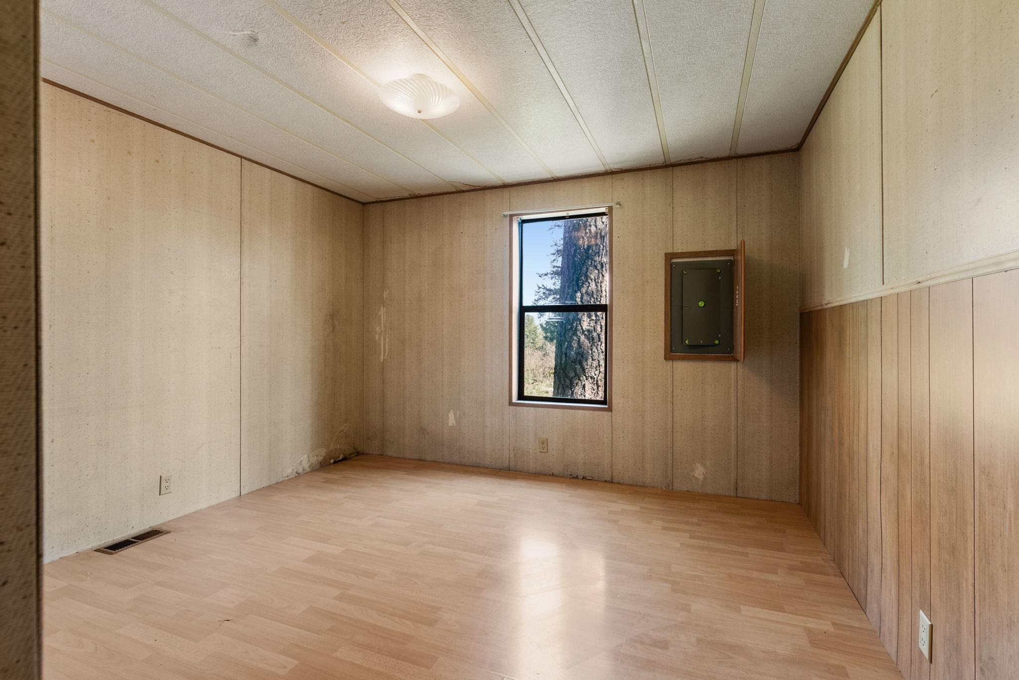 27220 North Milan Road Chattaroy, WA 99003 - Photo 12 of 25