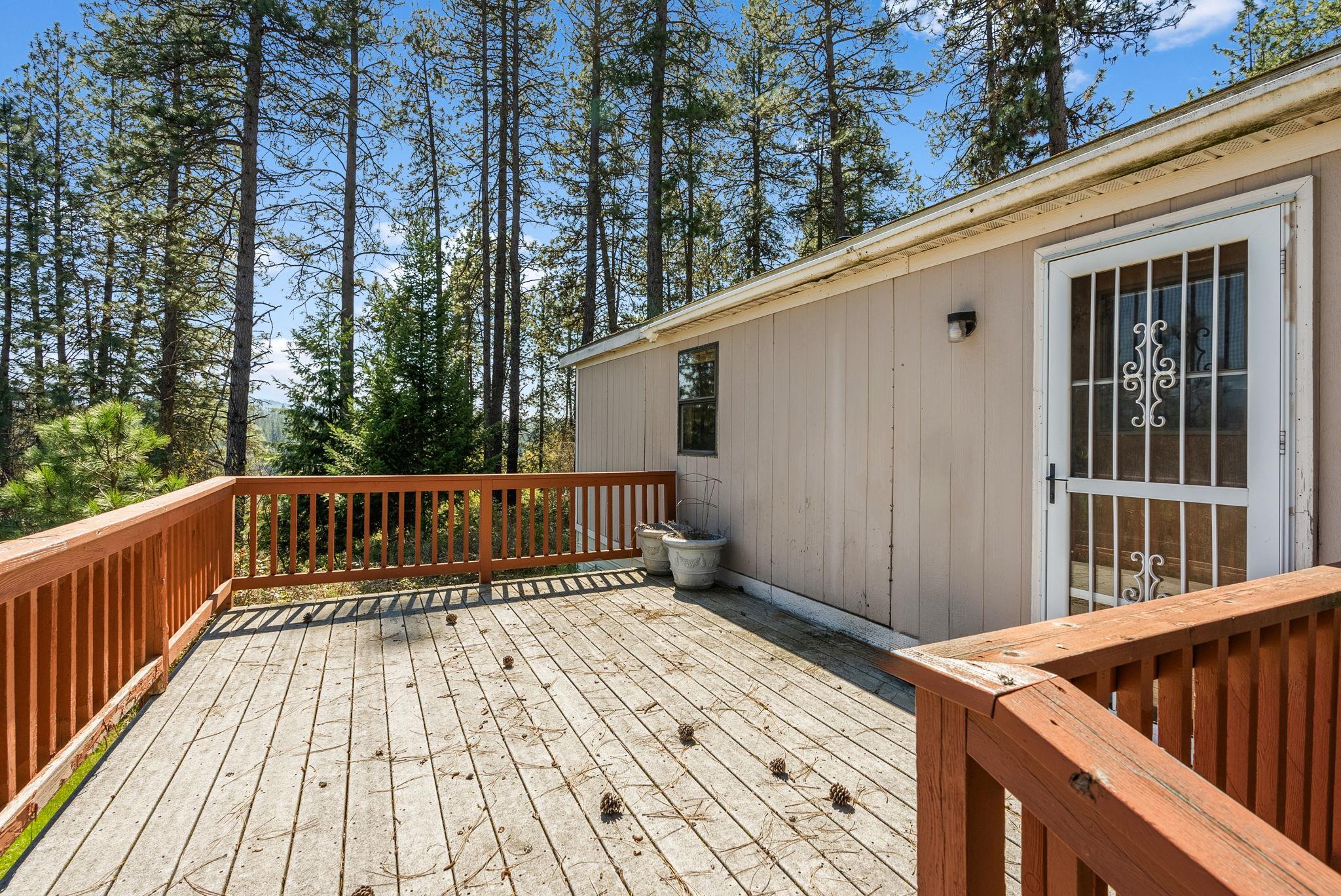 27220 North Milan Road Chattaroy, WA 99003 - Photo 16 of 25