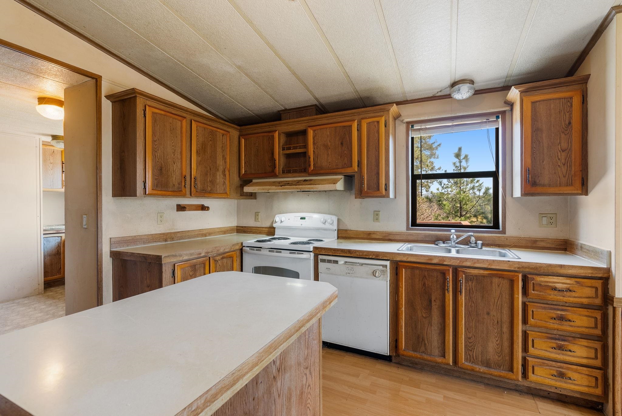 27220 North Milan Road Chattaroy, WA 99003 - Photo 6 of 25