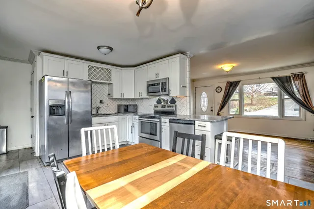 $2,500 | 42 Highland Avenue, Ansonia, CT 06401