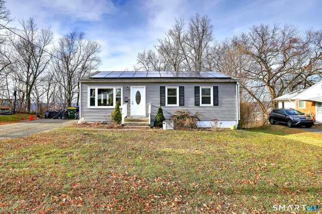 $2,500 | 42 Highland Avenue, Ansonia, CT 06401