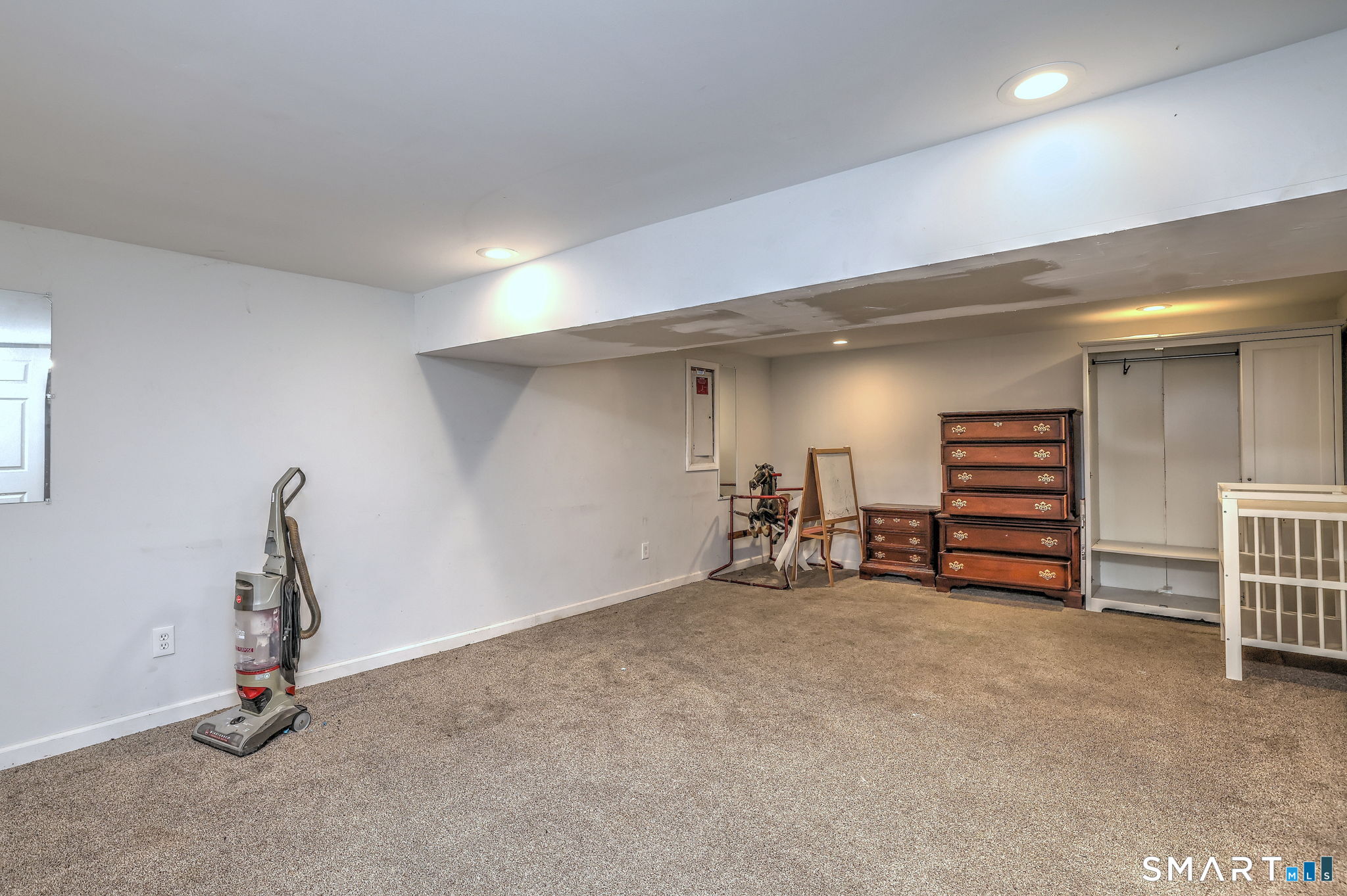 42 Highland Avenue Ansonia, CT 06401 - Photo 32 of 40 a view of a room with gym equipment