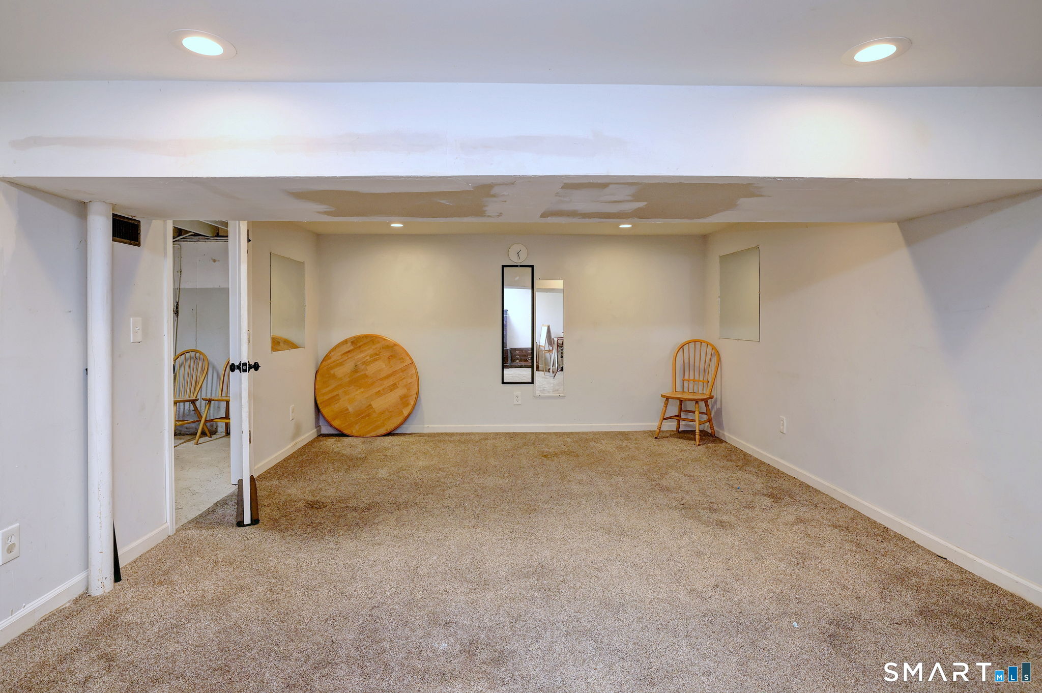 42 Highland Avenue Ansonia, CT 06401 - Photo 33 of 40 an empty room with windows