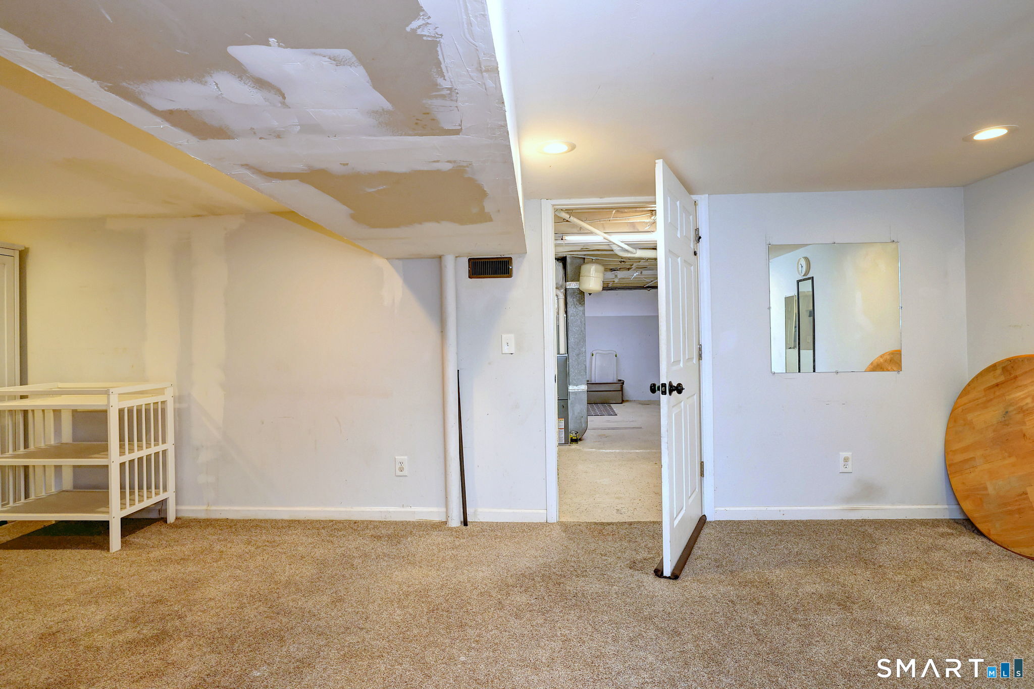 42 Highland Avenue Ansonia, CT 06401 - Photo 34 of 40 a view of an empty room