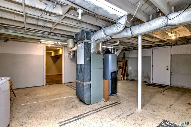 $2,500 | 42 Highland Avenue, Ansonia, CT 06401