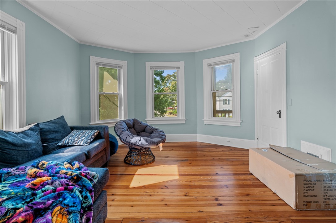 365 Summer Street Woonsocket, RI 02895 - Photo 5 of 37 2nd Fl Living Room
