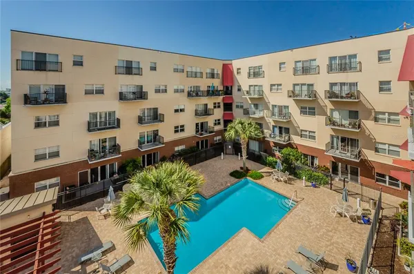 $3,300 | 1010 Central Avenue, Unit 433, St. Petersburg, FL 33705