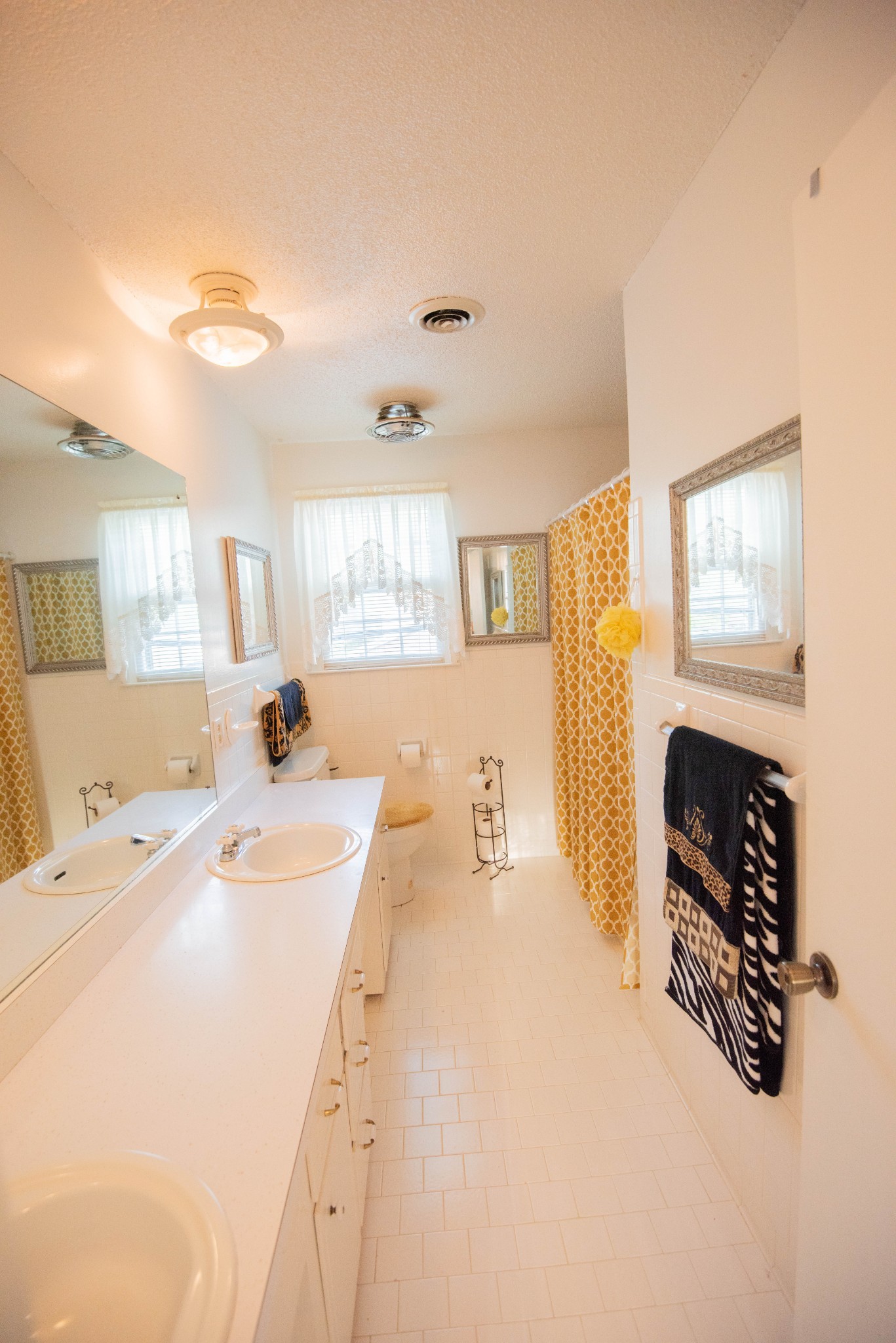 205 Green Harbor Road Old Hickory, TN 37138 - Photo 7 of 36 a bed room with a bed and a tv