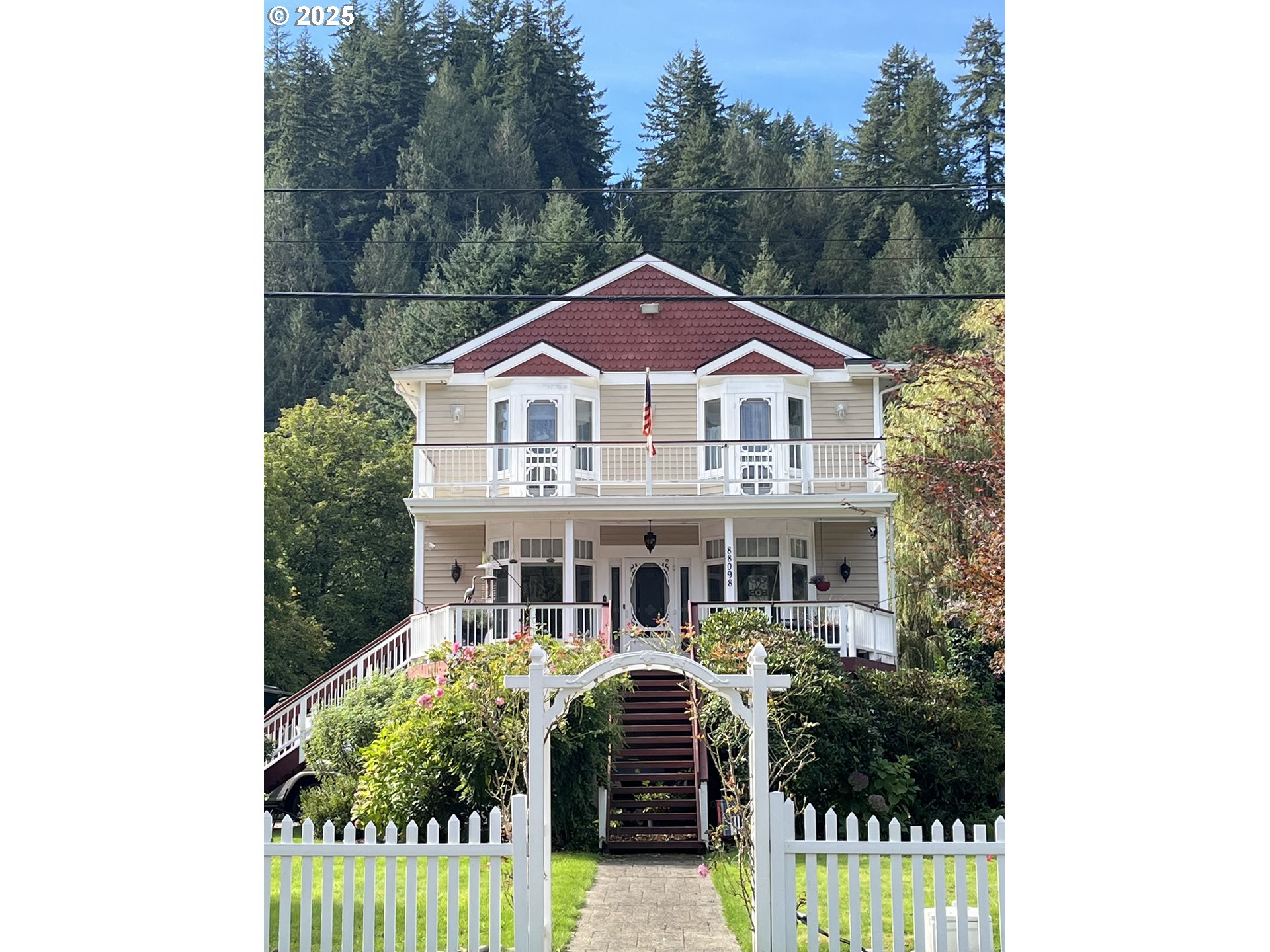 Undisclosed Address Mapleton, OR 97453 - Photo 4 of 42