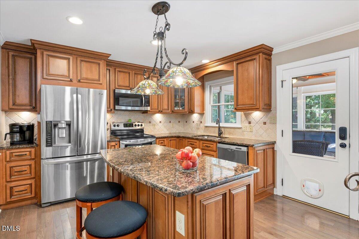 1005 Berwyn Way Raleigh, NC 27615 - Photo 14 of 49 25-15