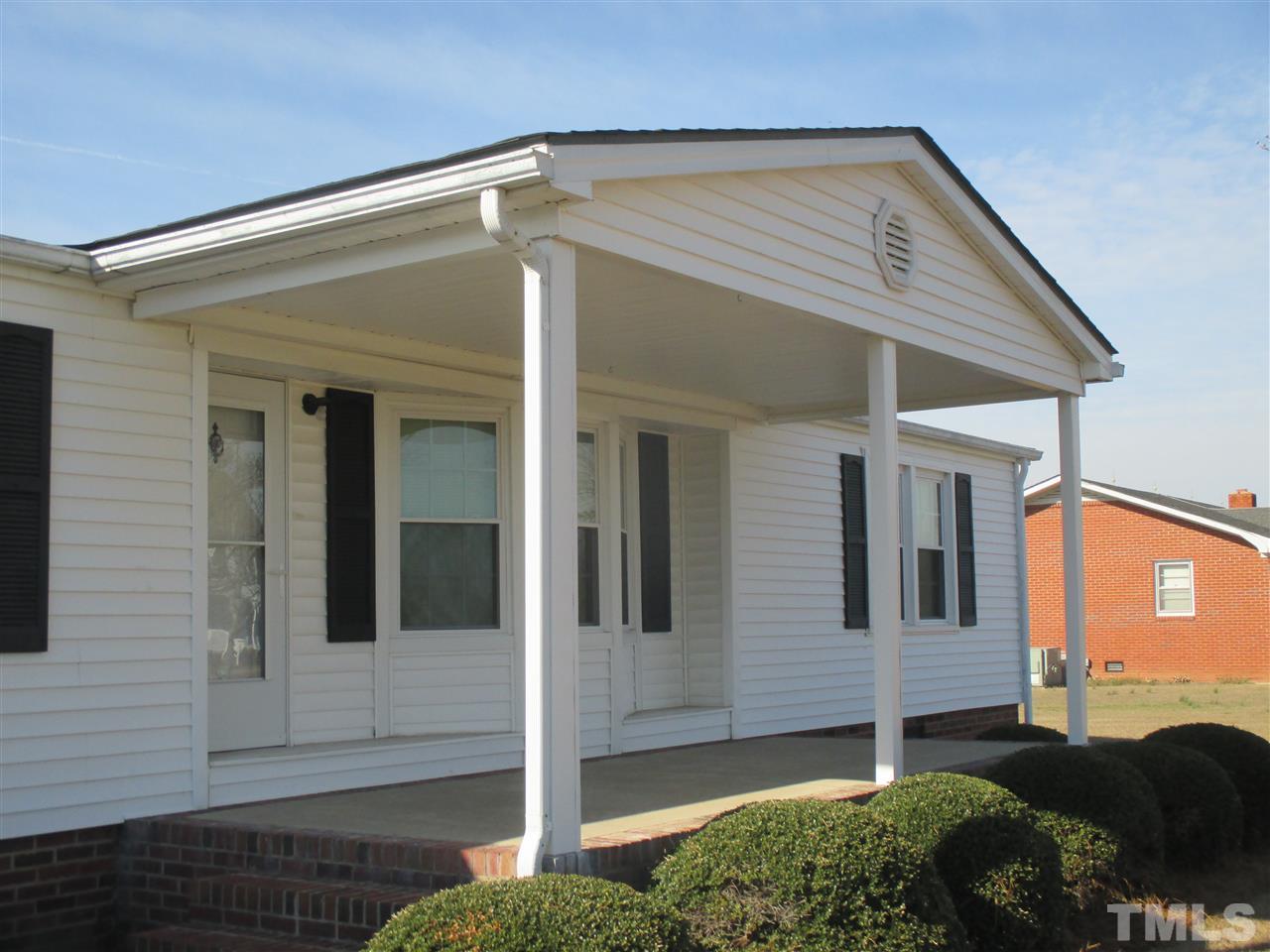1093 Neighbors Road Dunn, NC 28334 - Photo 2 of 18 Gallery Image 2