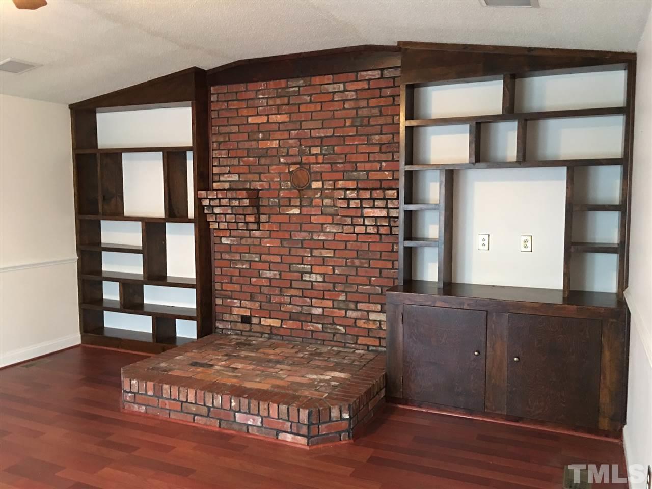 1093 Neighbors Road Dunn, NC 28334 - Photo 5 of 18 Gallery Image 5