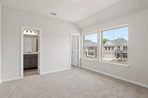 $3,700 | 3513 Twin Pond Trail, Euless, TX 76040
