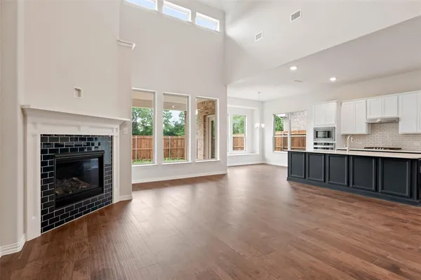 $3,700 | 3513 Twin Pond Trail, Euless, TX 76040