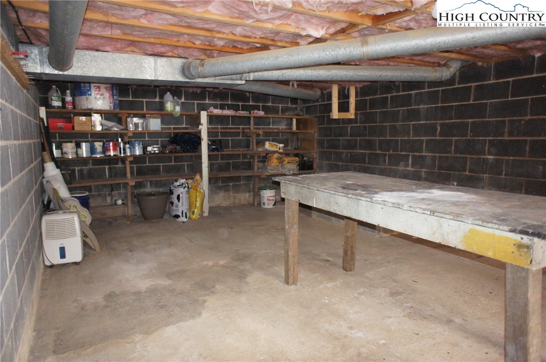 260 Dusty Road Boone, NC 28607 - Photo 27 of 31 Gallery Image 27