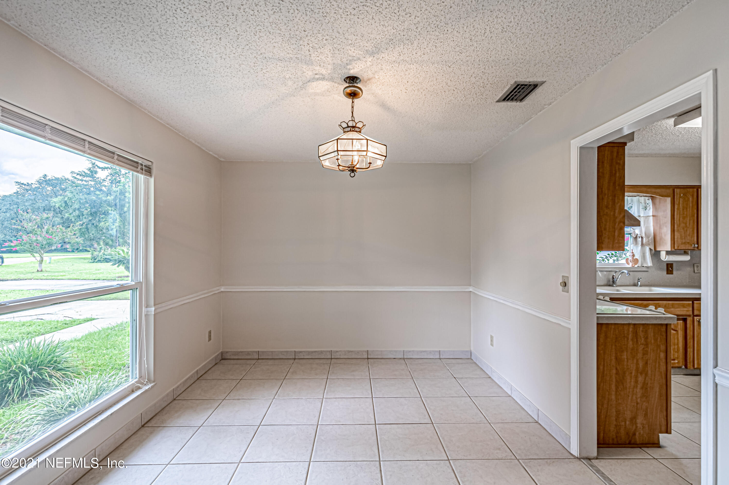 568 Rockingham Road Orange Park, FL 32073 - Photo 16 of 38 15-Dining Room