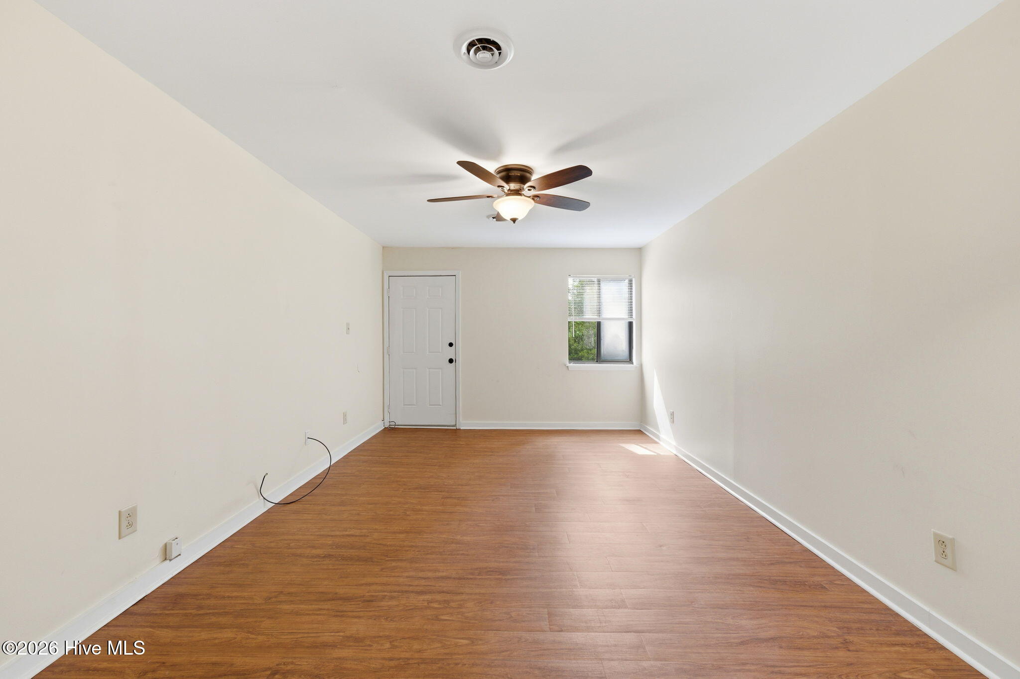 201 Shipman Road, Unit 37 Havelock, NC 28532 - Photo 3 of 17 17-web-or-mls-DSC_4569