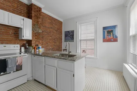 $2,395,000 | 407 A Broadway, Cambridge, MA 02138