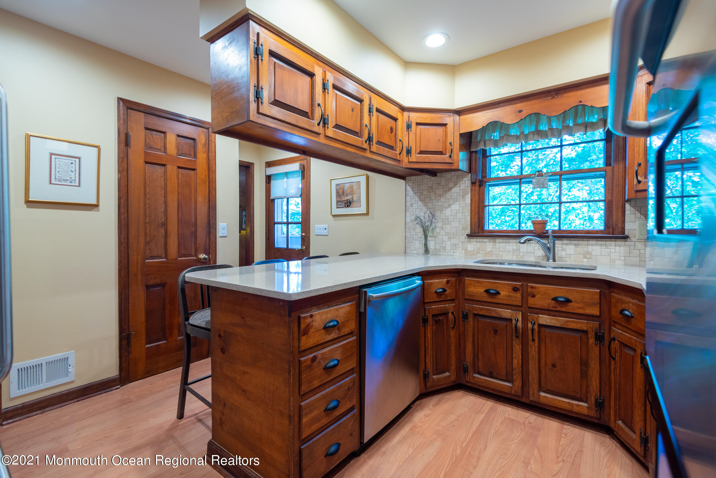 27 Miriam Drive Matawan, NJ 07747 - Photo 16 of 43 Newer Kitchen