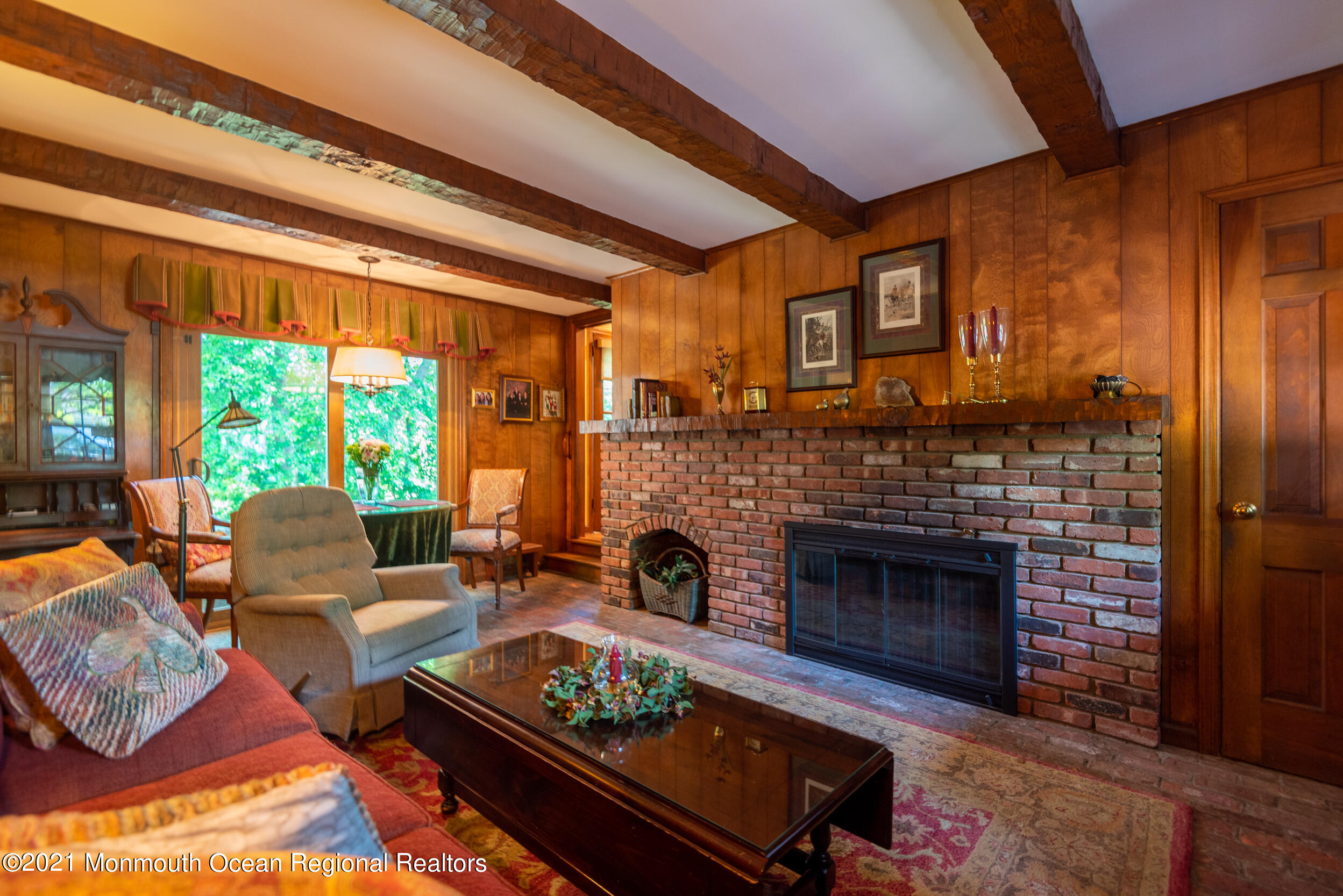 27 Miriam Drive Matawan, NJ 07747 - Photo 8 of 43 Family room