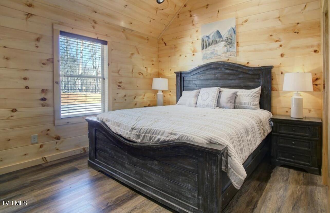 852 String Run Way Pigeon Forge, TN 37863 - Photo 12 of 40 IMG_5886