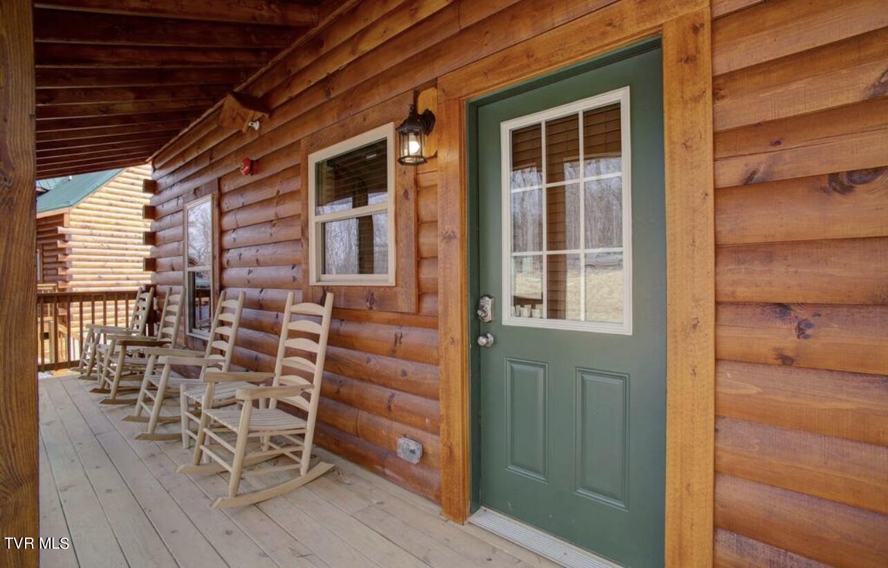 852 String Run Way Pigeon Forge, TN 37863 - Photo 26 of 40 IMG_5904