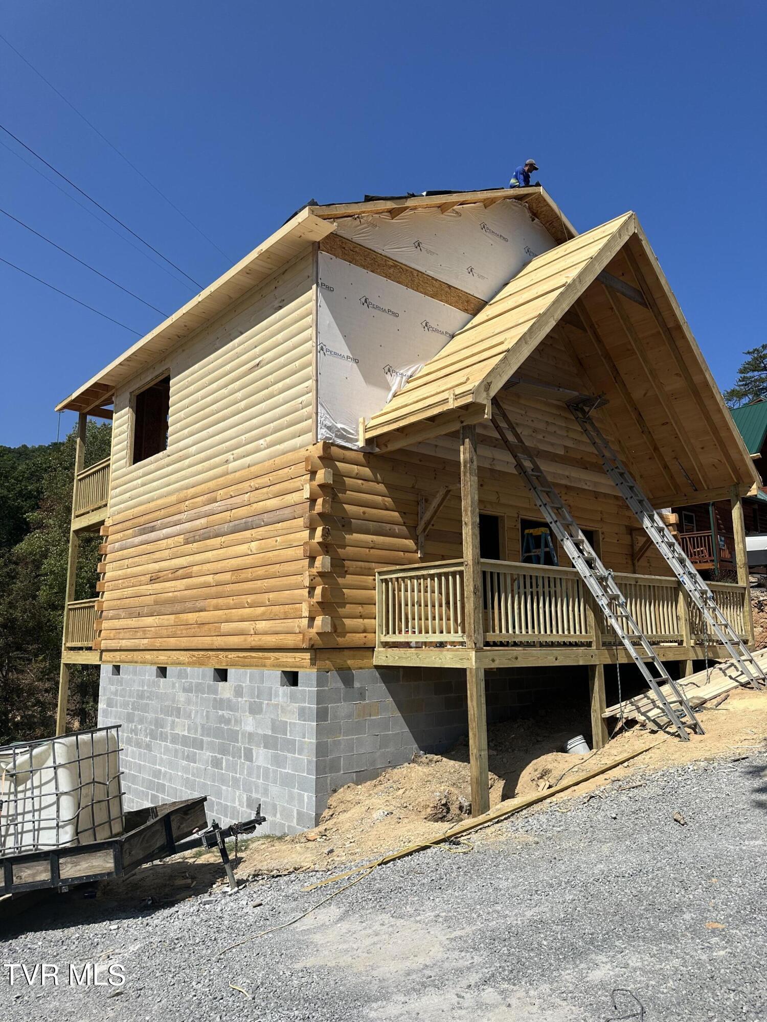 852 String Run Way Pigeon Forge, TN 37863 - Photo 28 of 40 IMG_5692