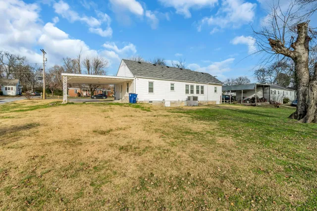 $307,000 | 208 Hickory Drive, Shelbyville, TN 37160