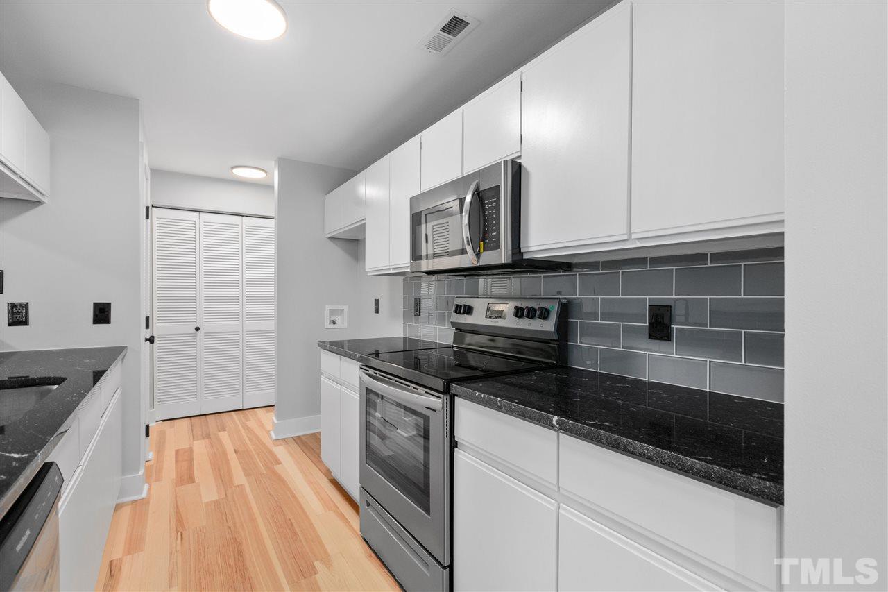 6000 Winterpointe Lane, Unit 302 Raleigh, NC 27606 - Photo 11 of 30 Gallery Image 11