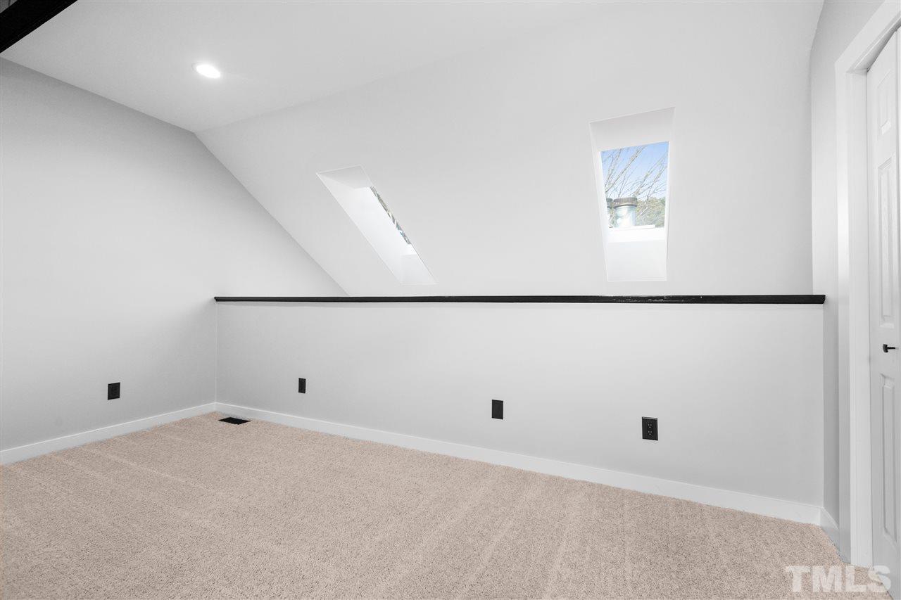 6000 Winterpointe Lane, Unit 302 Raleigh, NC 27606 - Photo 16 of 30 Gallery Image 16