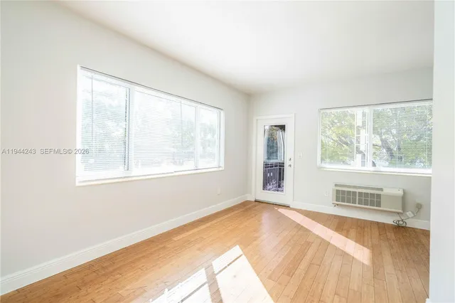 $2,000 | 7301 Carlyle Avenue, Unit 7, Miami Beach, FL 33141