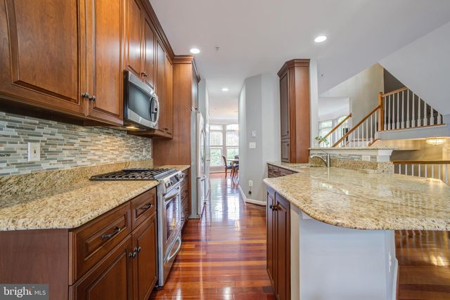 $760,000 | 103 Cameron Station Boulevard, Alexandria, VA 22304