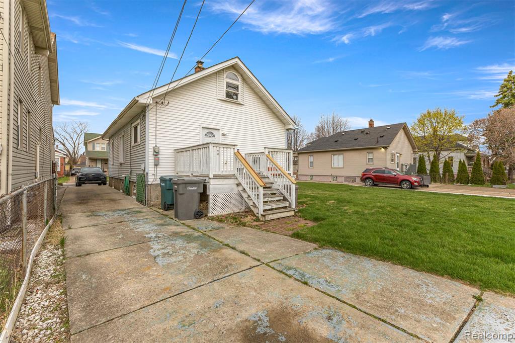 5210 Maple Street Dearborn, MI 48126 - Photo 28 of 34 Gallery Image 28