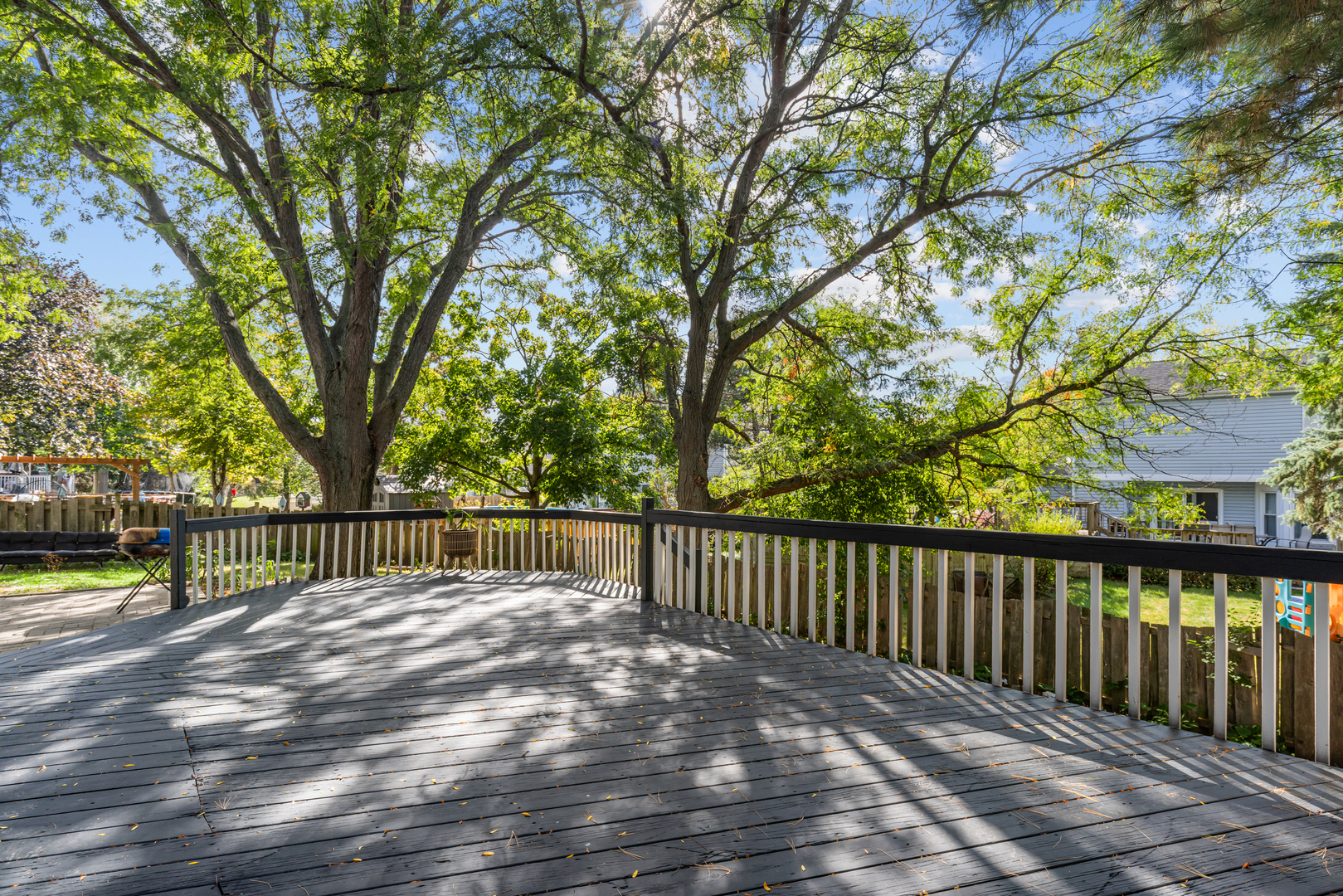 700 Fairfield Lane Algonquin, IL 60102 - Photo 35 of 39 a balcony with trees
