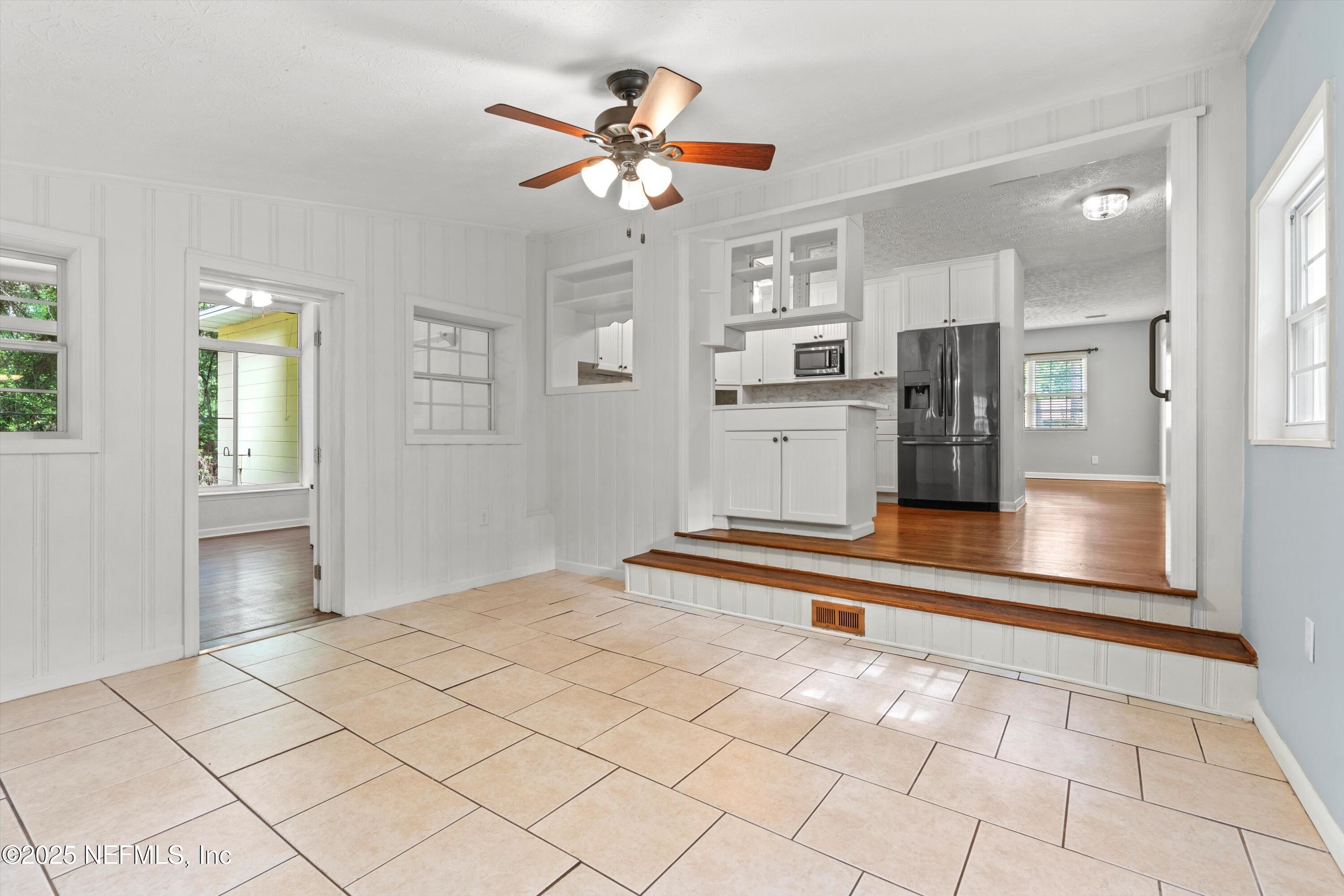 5764 Hurdia Road Jacksonville, FL 32244 - Photo 16 of 54 Family Room