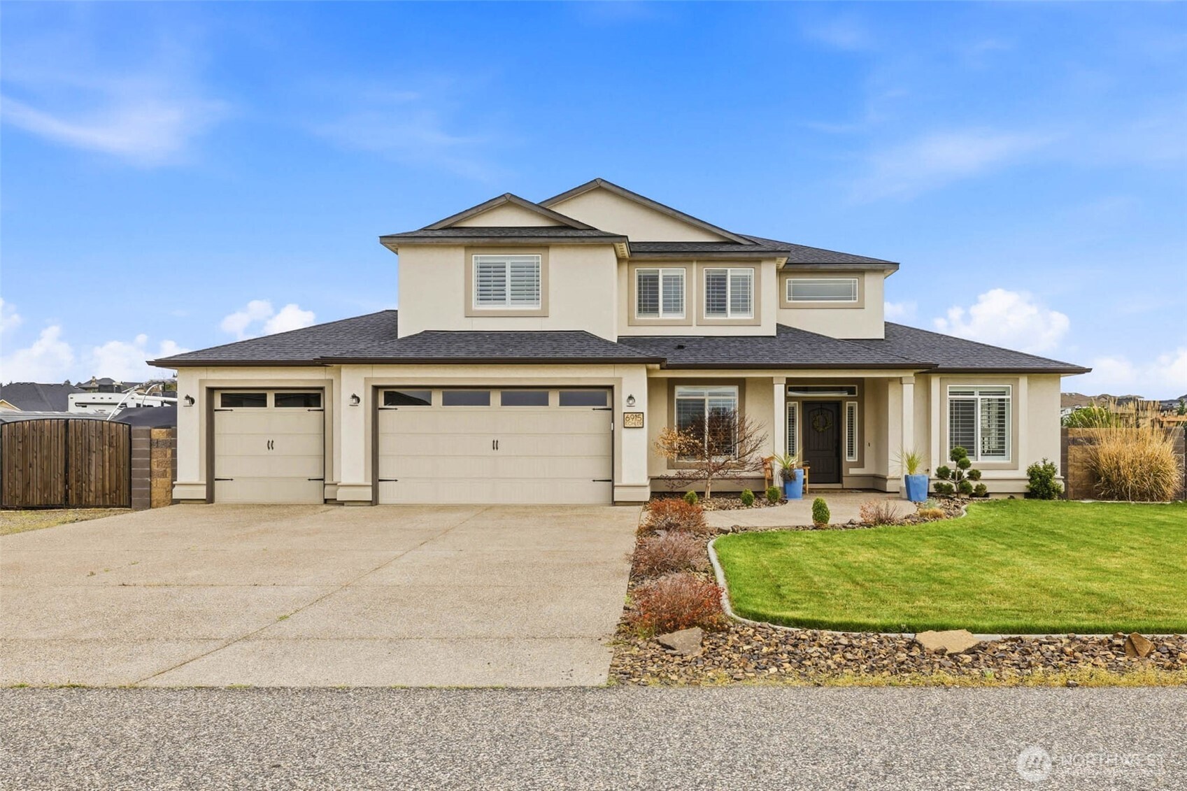 6915 Kohler Road Pasco, WA 99301 - Photo 1 of 39