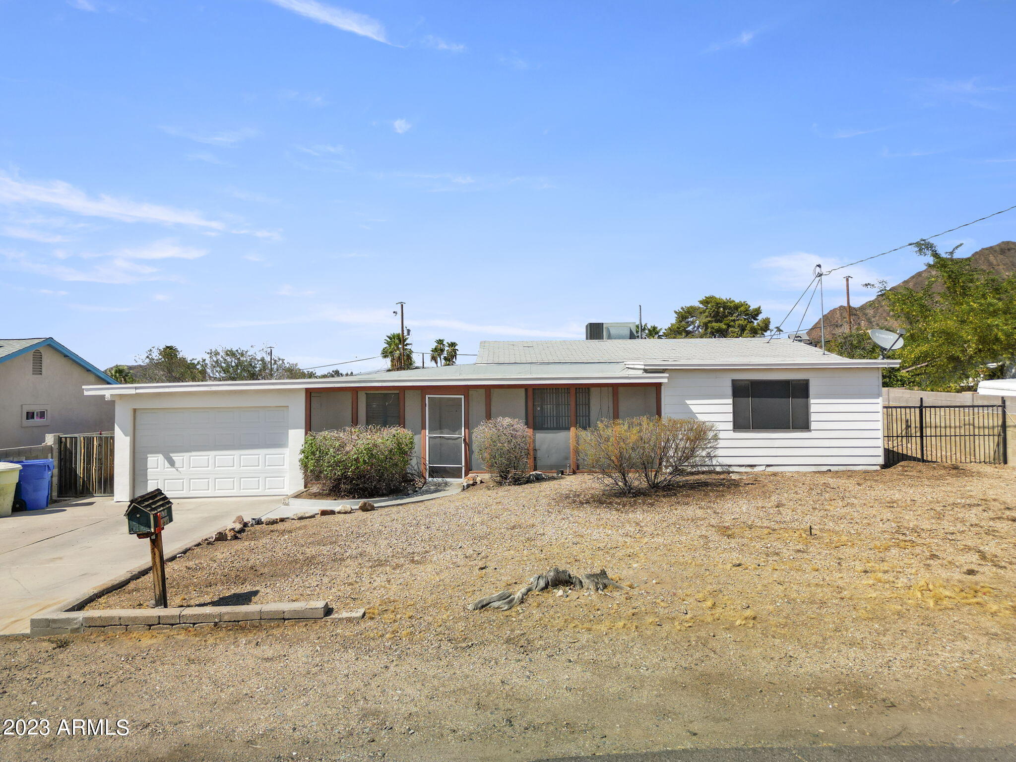 1536 East Mountain View Road Phoenix, AZ 85020 - Photo 5 of 45 Front of home