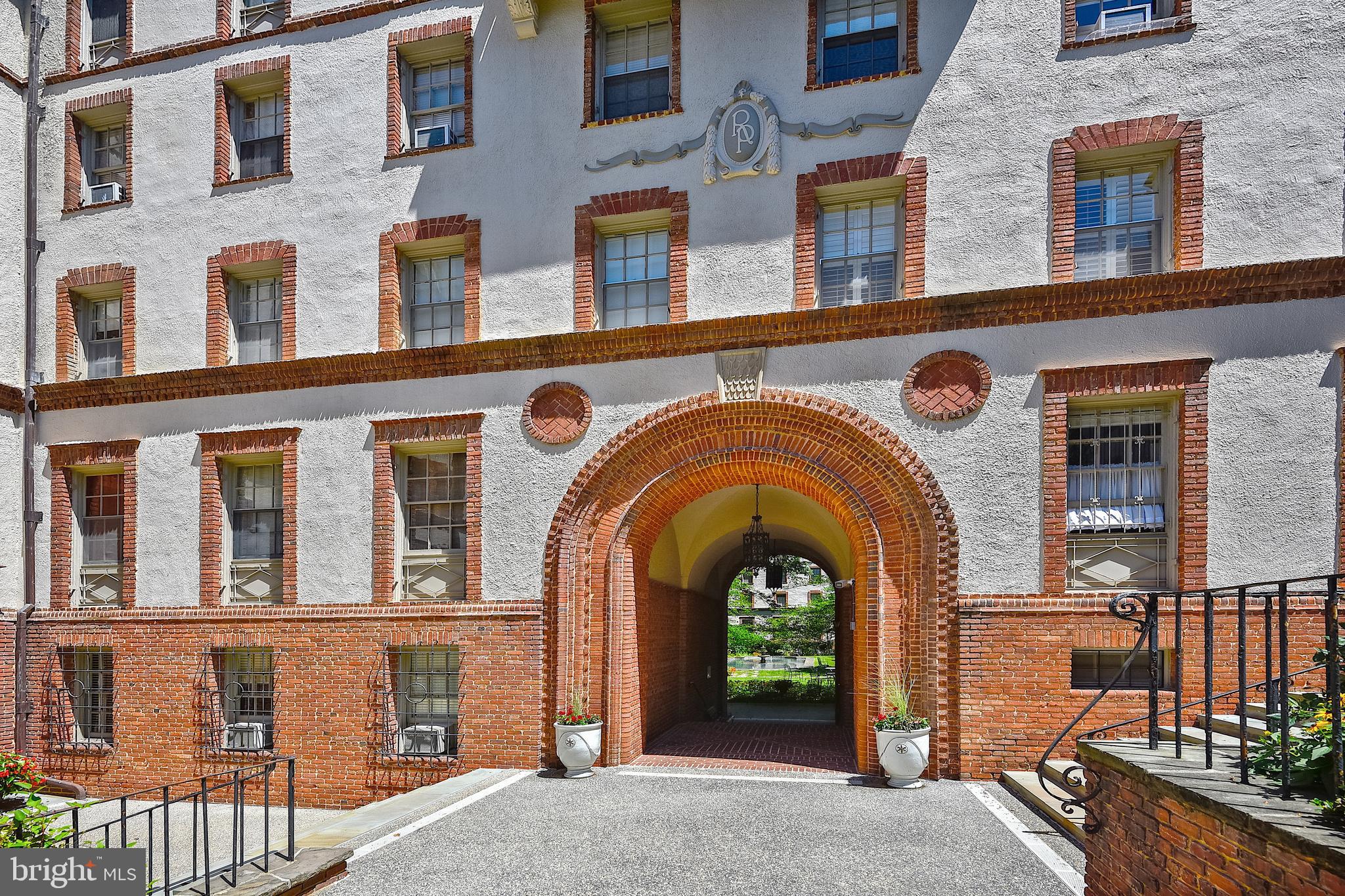 6 Upland Road, Unit K2 L2 Baltimore, MD 21210 - Photo 2 of 55 Beautiful architecture