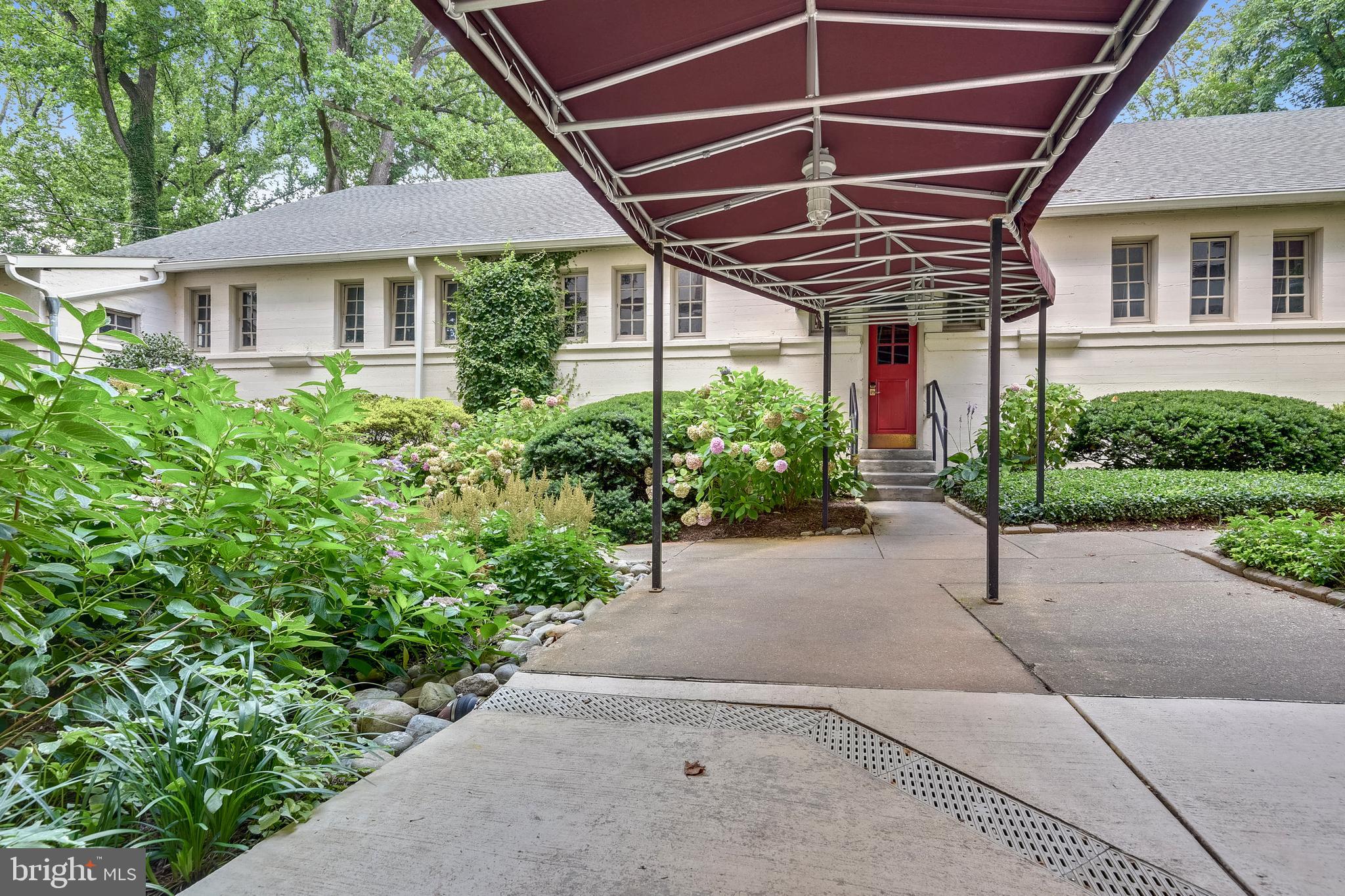 6 Upland Road, Unit K2 L2 Baltimore, MD 21210 - Photo 11 of 55 Covered entrance into Garage