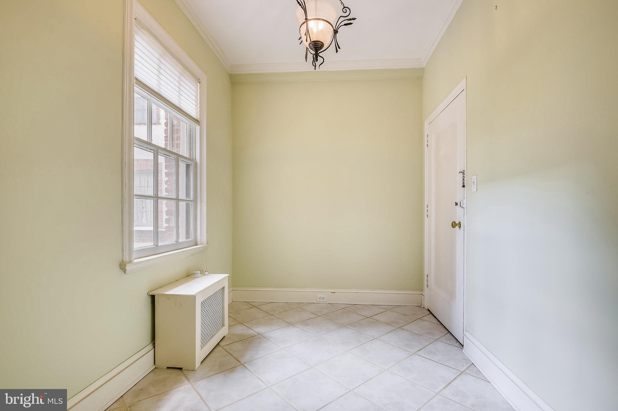 6 Upland Road, Unit K2 L2 Baltimore, MD 21210 - Photo 17 of 55 Building 5---L-2 North Entrance into unit