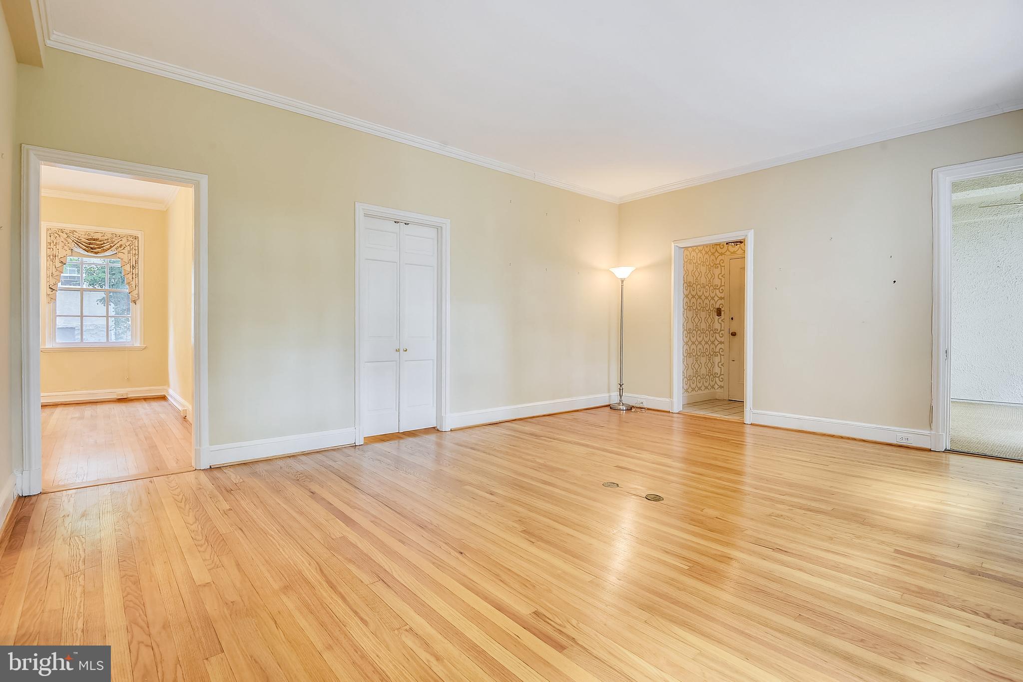 6 Upland Road, Unit K2 L2 Baltimore, MD 21210 - Photo 19 of 55 Living rm/Dining rm combo