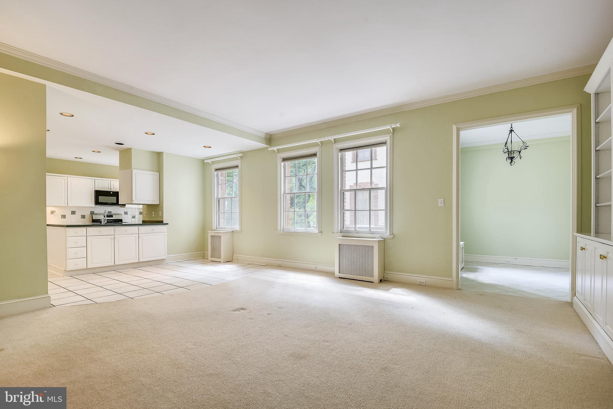 6 Upland Road, Unit K2 L2 Baltimore, MD 21210 - Photo 39 of 55 Family Rm open to Kitchen