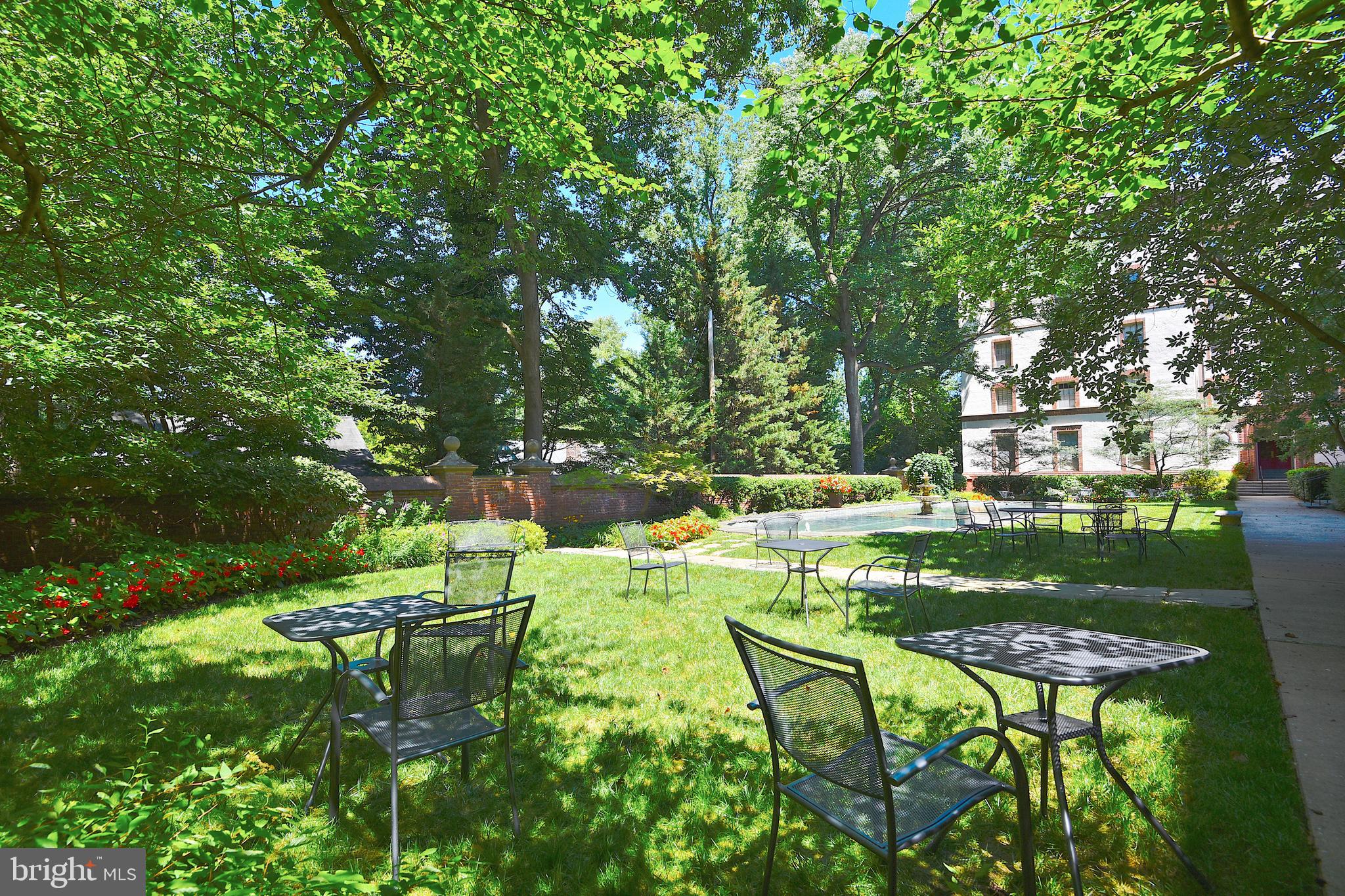 6 Upland Road, Unit K2 L2 Baltimore, MD 21210 - Photo 7 of 55 Courtyard sitting areas