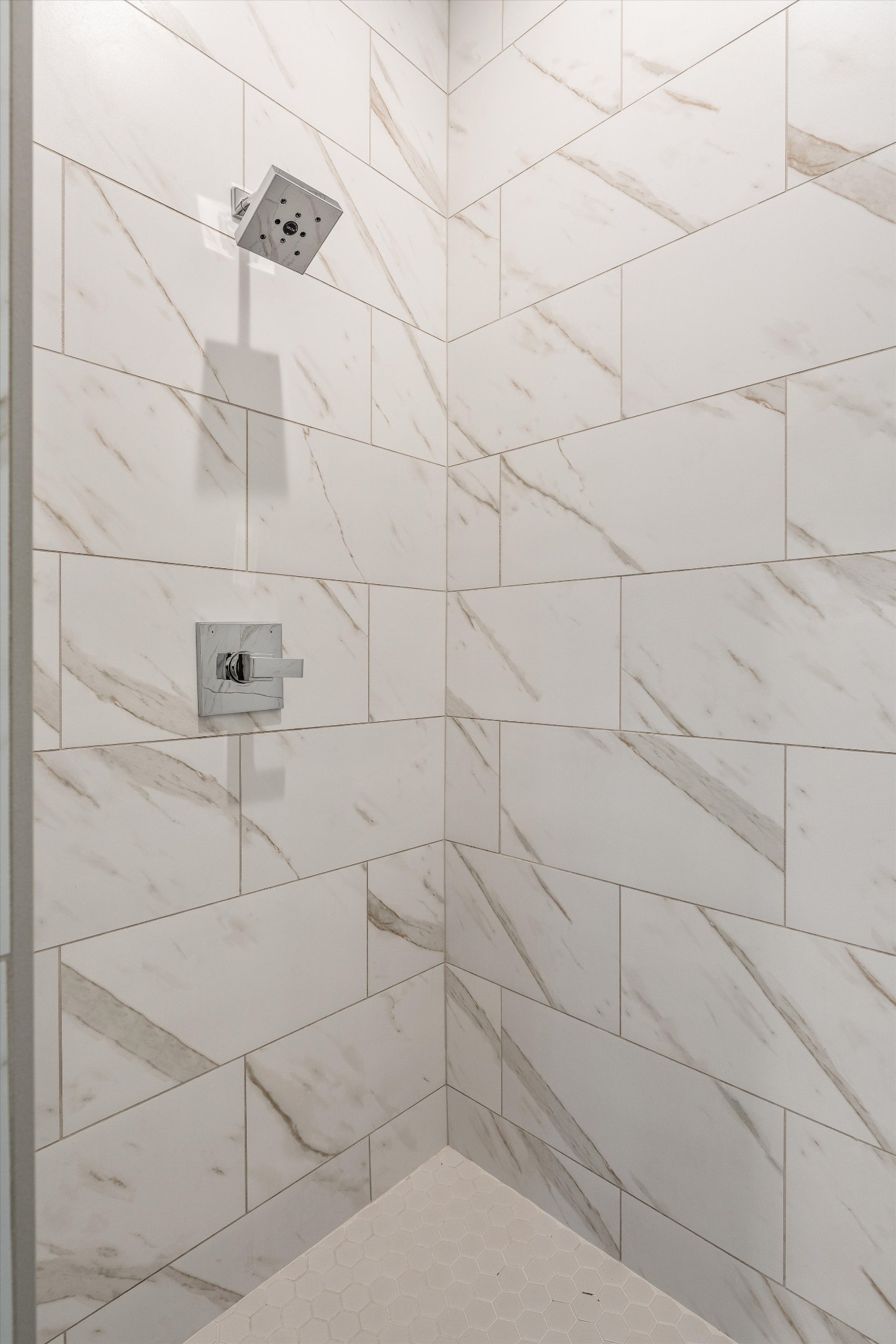 925 Weeping Willow Road, Unit D Hendersonville, TN 37075 - Photo 33 of 73 a bathroom with a shower