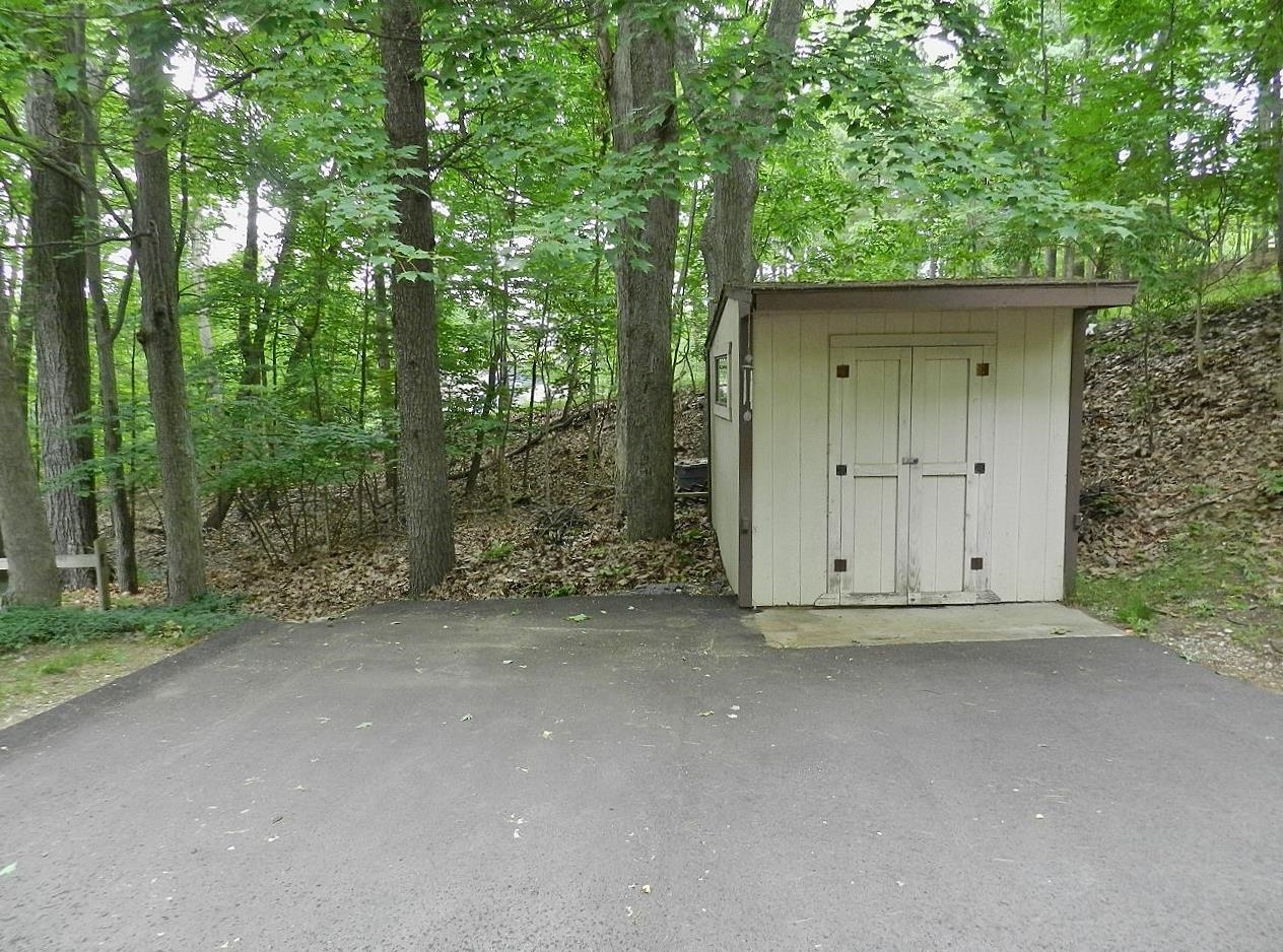 2880 Holiday Pines Road Traverse City, MI 49686 - Photo 6 of 66 1923299-cdcdfa5d-3926-4e6f-a64f-35e79b8d7e3e.JPG