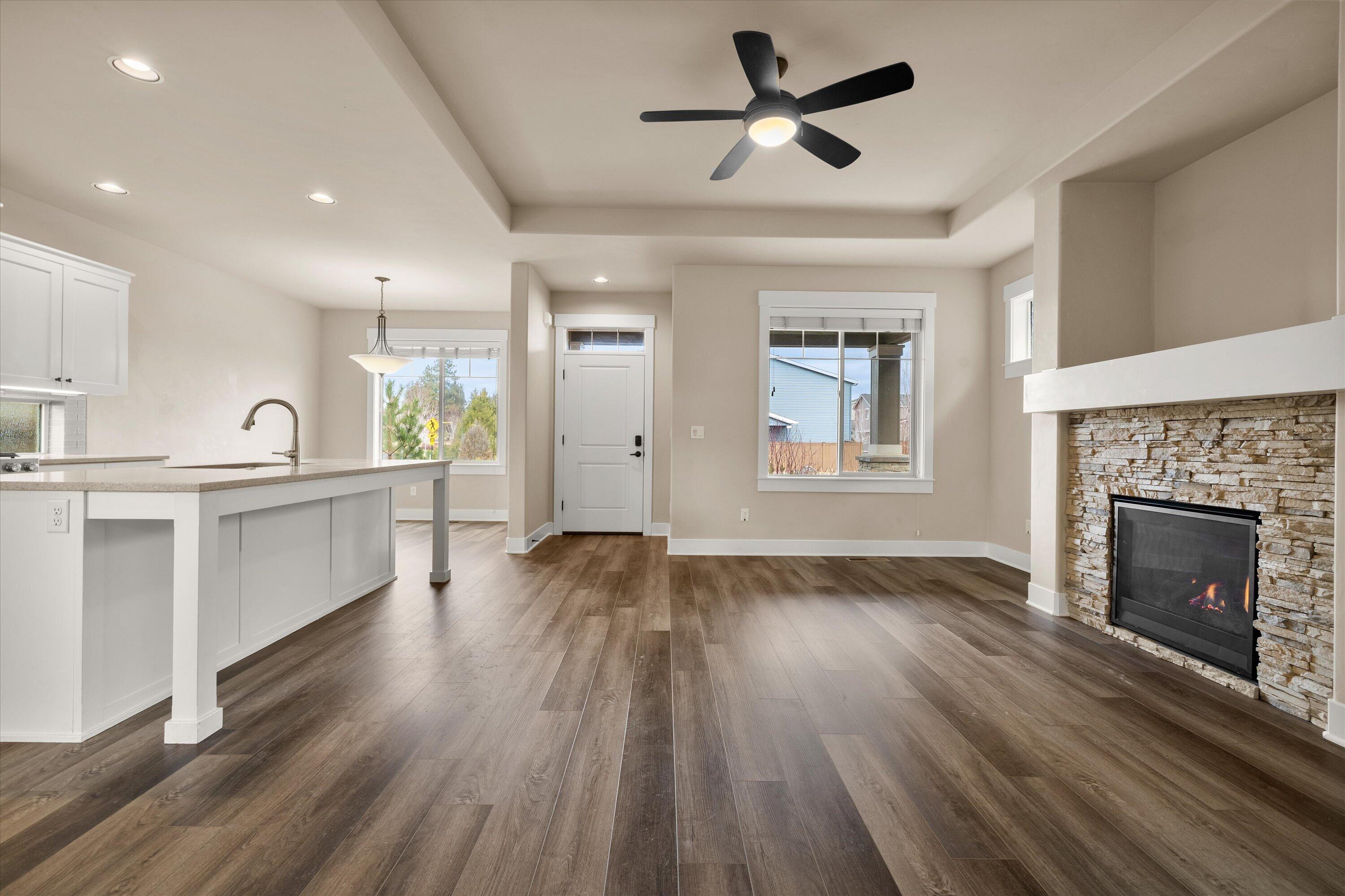 20909 Sotra Loop Bend, OR 97702 - Photo 4 of 38 Great Room 2