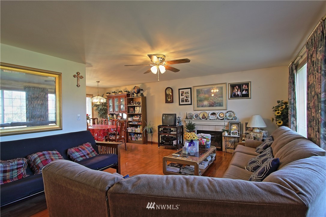 242 East Springfield Loop Shelton, WA 98584 - Photo 5 of 17 Gallery Image 5